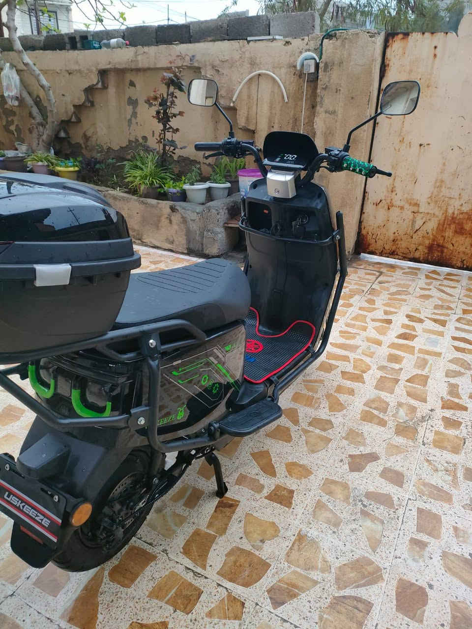 سلام عليكم ماطور شحن السرعه 90
السعر 550  رقمي *********** موجود وتساب
