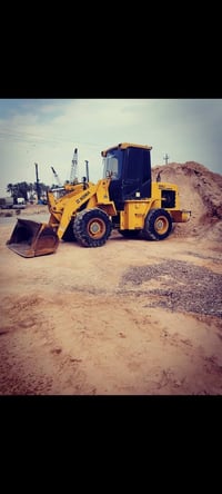 للبيع شفل صيني موديل 2013 كفاله عامه جاهز للعمل السعر 75$  وبي جمال لل...