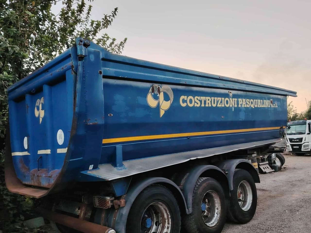 بۆفرۆشتن  /2003/ 360/تۆماتیک /بێڕیتایدر/تاقم تایەی تازەیە/سەنەوی بەسەرچوە/ 
 کامل$ 175.  (بەس کەلەش ) 90گەڵا
(***********)
