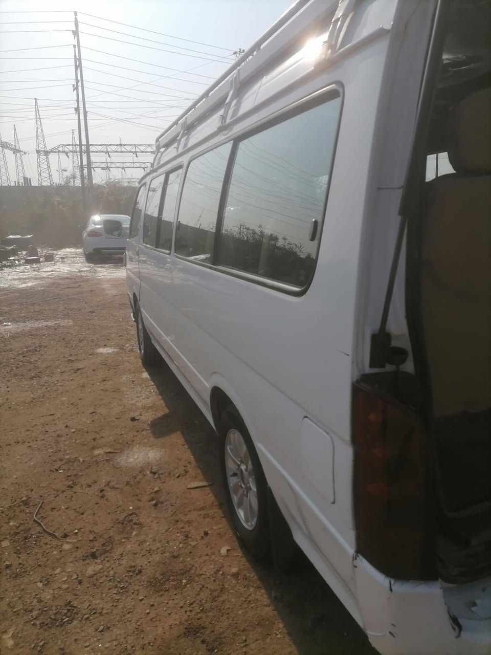 السلام عليكم جمبي H1 2014 مكفوله من كلشي رقم بغداد انكليزي تحويل مباشر جاهزه من كل شي كبل للشارع السعر 85 وبيها مجال مكان ديالى بعقوبه الاتصال على ***********
