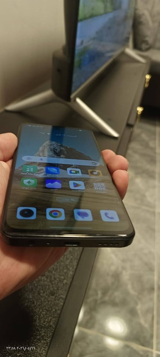 ريلمي c55 ذاكره 256 عشوائي 8+16 جهاز يخبل سلاسه 90هيرتز(فريم) بطاريه 5000ميصرف شحن ابد شحن سريع كله شغال ماداخل تصليح ابد السعر 160وبي مجال بسيط المكان نجف الرقم *********** واتساب موجود
