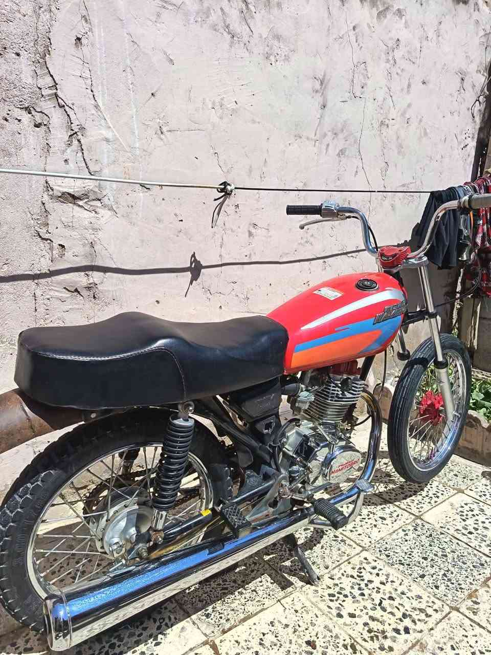 سلام عليكم أربع كير سكنر تيربو موديل 25 فول نضيفه شوفت عينك سلام عليكم أربع كير سكنر
سعر 550
مكاني نجف حي رحمه ***********
