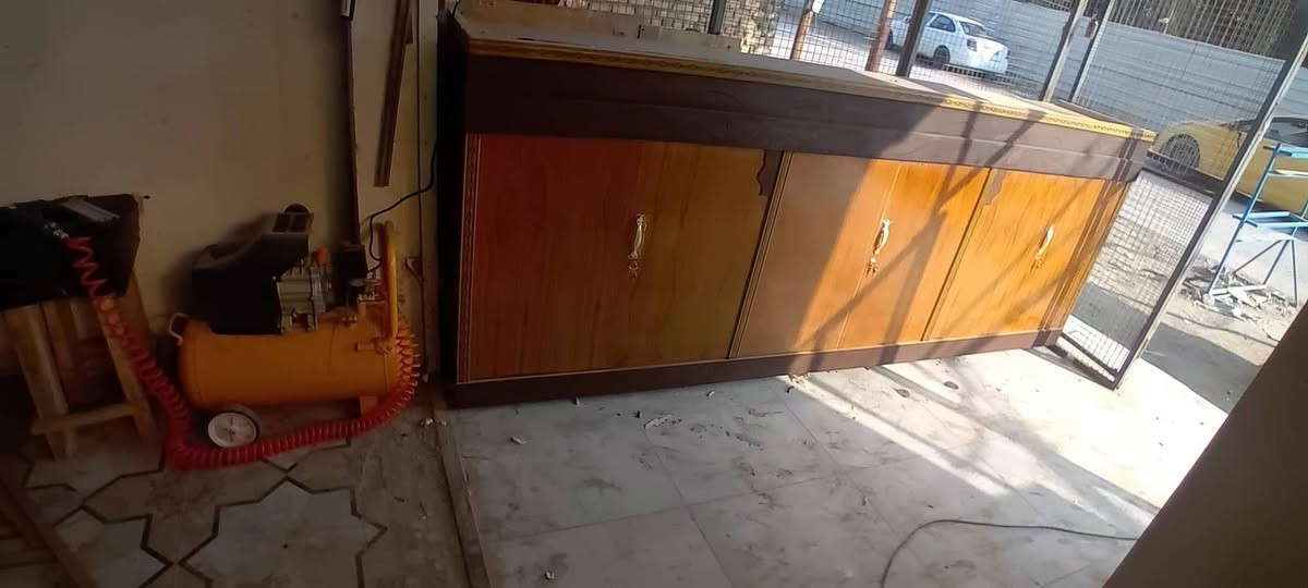 اللهم صل على محمد وال محمد معرض ومعمل الأخوين مستعدين لنجارت كافت الاثاث المنزلي ابواب معارض كناتير بابين ٣ابواب و٤ابواب وعمل ميز النضد بجميع الاحجام وحسب الطلب قوه في العمل والصبغ للإستفسار مراسلت الصفحه او اتصل *********** واتساب
