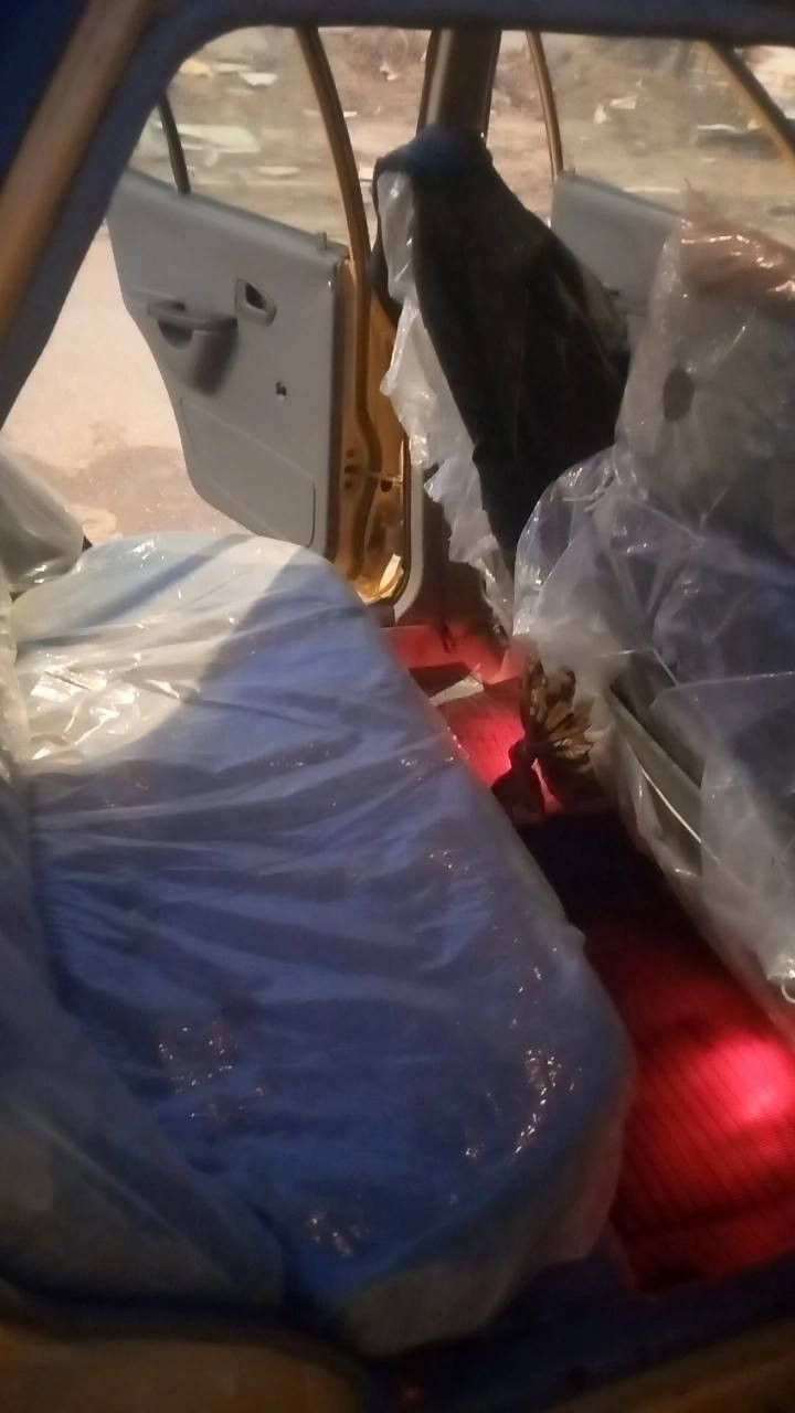 السلام عليكم سايبه 2013 للبيع مبدل اربع بيبان دعاميات ثنينهن بنيد وصندوك ومكينه جديده كارتون مبدل ستيرن مسويلها شاشه وداخلها جديده السياره مثل ما للصوره هيئه وغرامات مصفره رقم جديد سنويه ل 2027 راعيها موجود اريدها ب 30 ورقه وبيها مجال العنوان بصره فاو  التواصل فقط واتساب لو شريحه ***********
