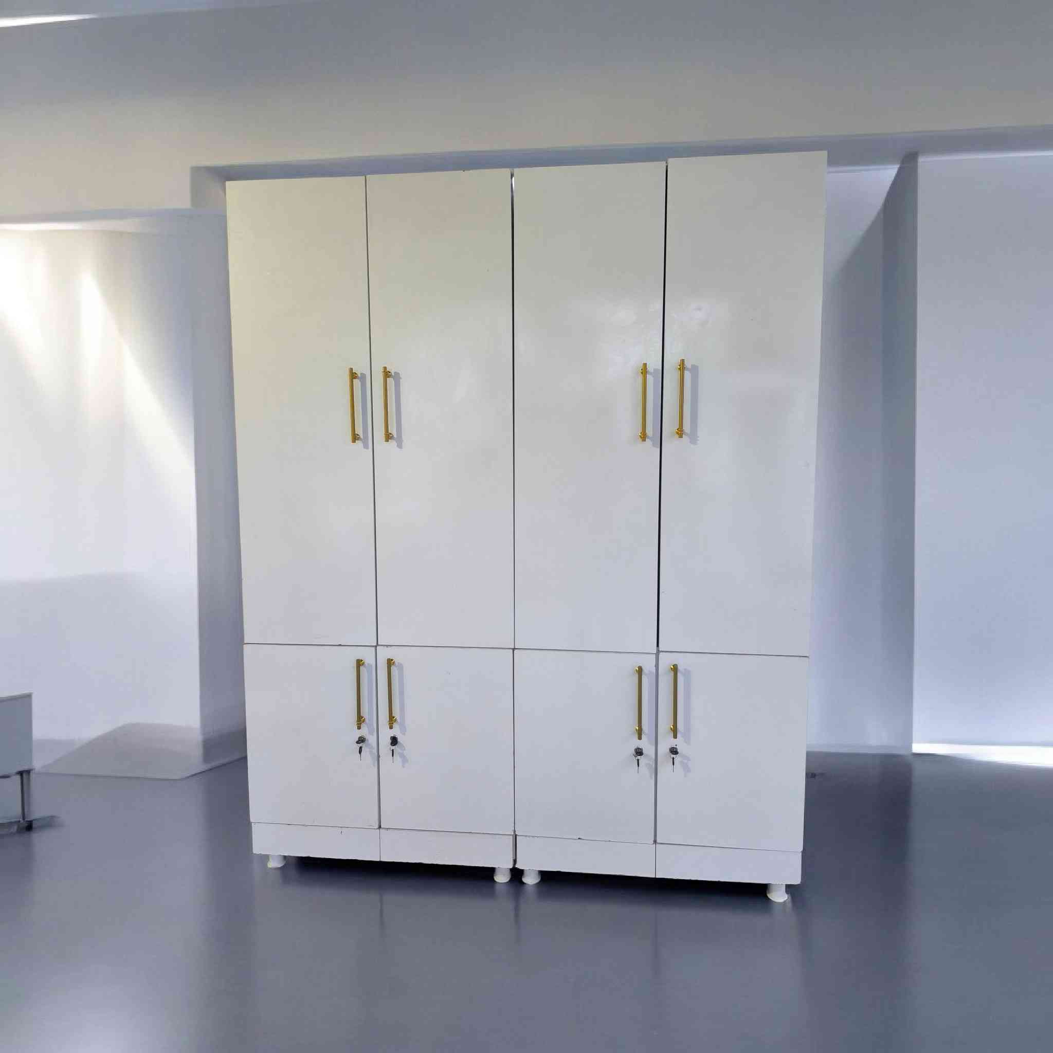 بۆ فرۆشتن نمونەی جوانی ناونیشان کەلاڕ
تۆش چیت هەیە بۆ فرۆشتن وێنەی بنێرە
واتس اب و فایبر 
***********
