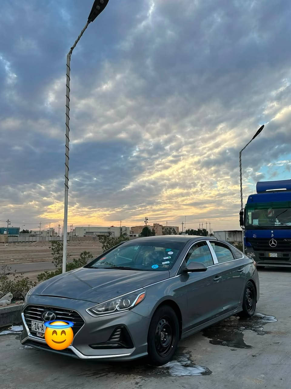 سوناتا 2018 وارد امريكي
مكينة 2400gdi مكفولة من الفتح والتبخير والاعطال
كير AT مكفول من الفتح والمشكال
رقم بصرة حرة مميز بأسمي 
كفالة من التبديل والصبغ والاصوليات 
ماشية 100 الف 
كير محرك تبريد حدادة اطارات قطع غيار كلها مكفولة
عليها ادامة كاملة وبرمجة وبدون اي نقص شرط اي نقص بيها انا اتكفل بي
مواصفات se اعتيادية 
السيارة جداً جداً نظيفة وبدون مشاكل
عنوانها بصرة 
***********
سونار موجود راسلني ادزه الك
السعر 120
