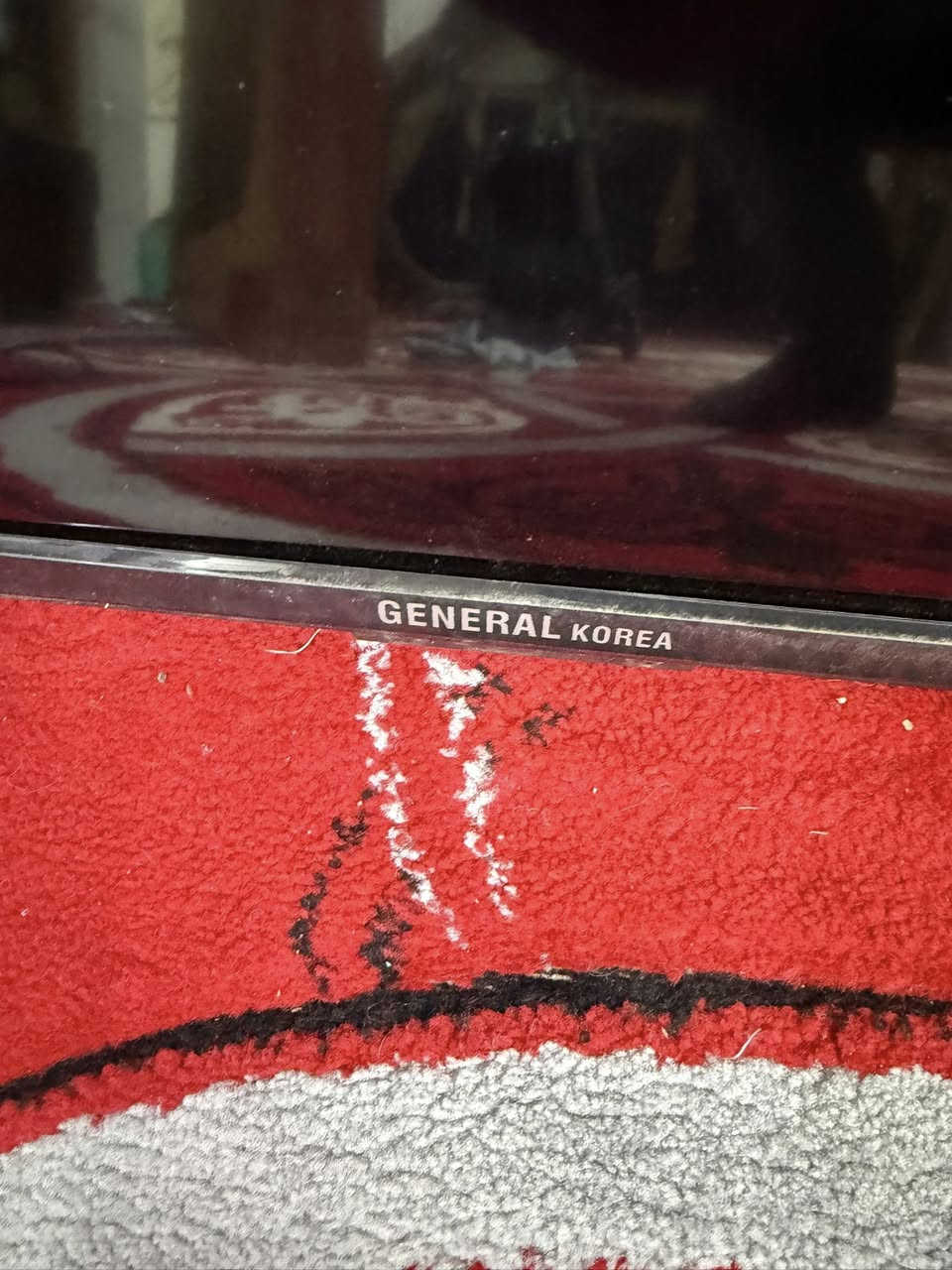 شاشه بلازمه جنرال انترنت حجم 60 بعدهه بالكارتون جديده السعر 200 الف
الشراي يتصل ***********
