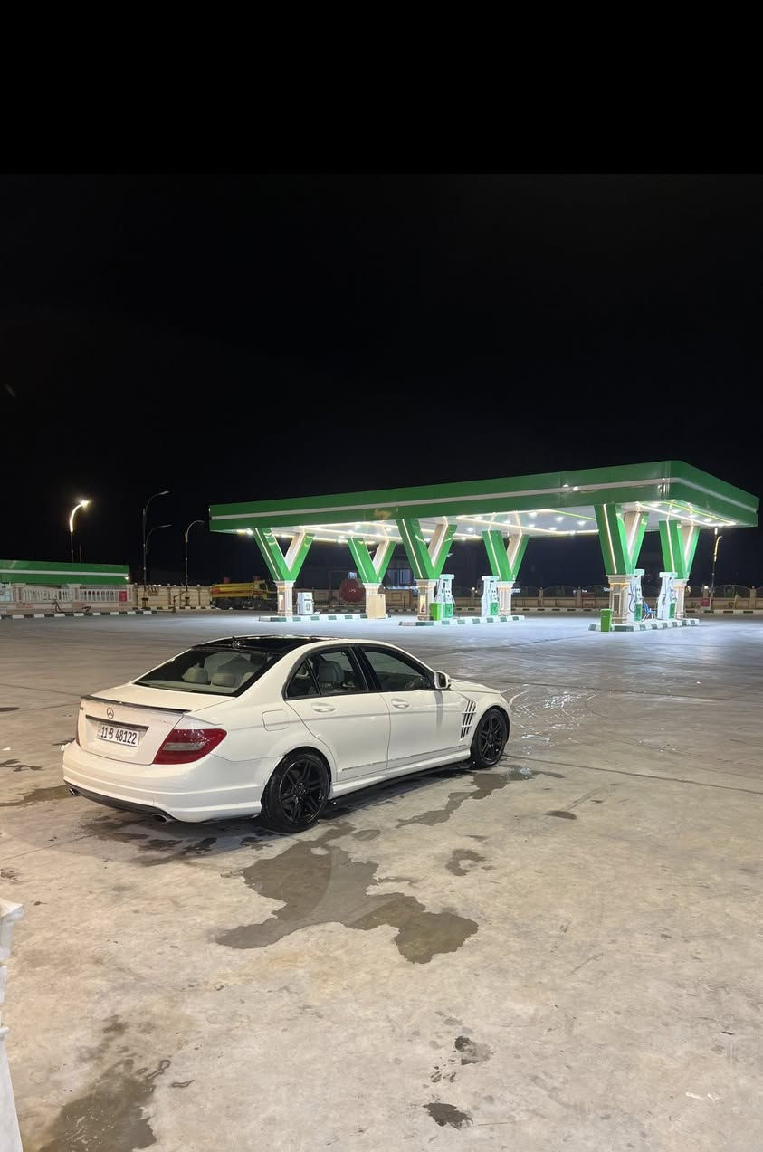 🔰للبيع 🔰
مرسيدس بنز 2009 C350 امريكي 
محرك 3500
بصمه ابواب 
بانوراما
كروز تثبيت سرعه 
اشاره بالمري 
زراك لايت 
بجم زنون 
سلايد طكتين
شاشه اصليه قلاب 
شاشه اعطال  
داخل متغير الوان  
كشنات جلد كهرباء 
تدفئه كشنات  
كير sport .normal 
تخم تاير جديد
يحتاجلها حداديه
السياره كامله بيه كم شي بسيط 
حادث جنطه وبالعراق بجم ويحتاجلها دشبول ومبدل جاملغات اماميه c63 فتحات واذا ما تعجبك عوفها
السعر 125 المكان ميسان رقمها بغداد مشروع وطني
رقم واتساب ***********
