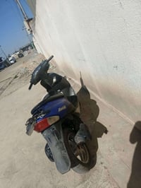 شباب دراجه للبيع ساسوكي كوم حديد بس تشتغل يريد يتصل على هذا الرقم     ...