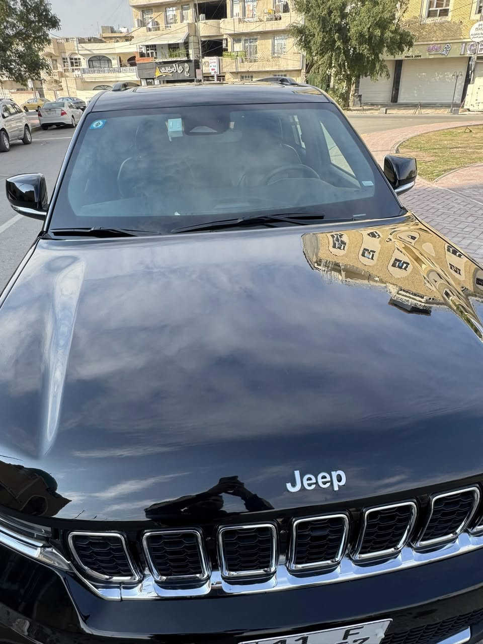 ‏  حادث بسيط جدا Jeep Grand cherokee 4xeبدون ايرباك
الموديل٢٠٢٤ 4x4 هايبرد
ماشية 39000 
الداخل لونين مطعم بصاج
إنارة داخلية LED 
5 راكب 
‎3 انضمة بنزين +هايبرد +كهرباء
#مواصفاتها
.  
.بصمه تشغيل عن بعد
.دمام خلفي
.كشنات جلد
.كشن السايق ميمري
.كشنات كهرباء
.صندوق كهرباء
.حساسات خلفيه 
. قطعتين تبريد 
.اشاير بالمري
.رادار امامي
.رادارات 360
خمسة وضعيات قياده
. بنوراما فتحتين
. كير ماوس
. نظام منحدرات
. هيترات بالكشنات 
.ويل كب كروم
.لايتات لد
.بكلايت لد
.كشافات
.بصمة ابواب
. نضام توقف ذاتي
فول مواصفات 1/1  بعد بيها مواصفات
صور الحادث على الخاص
السعر 32000$ وبيها مجال
للاستفسار اكثر الاتصال على الرقم

***********
