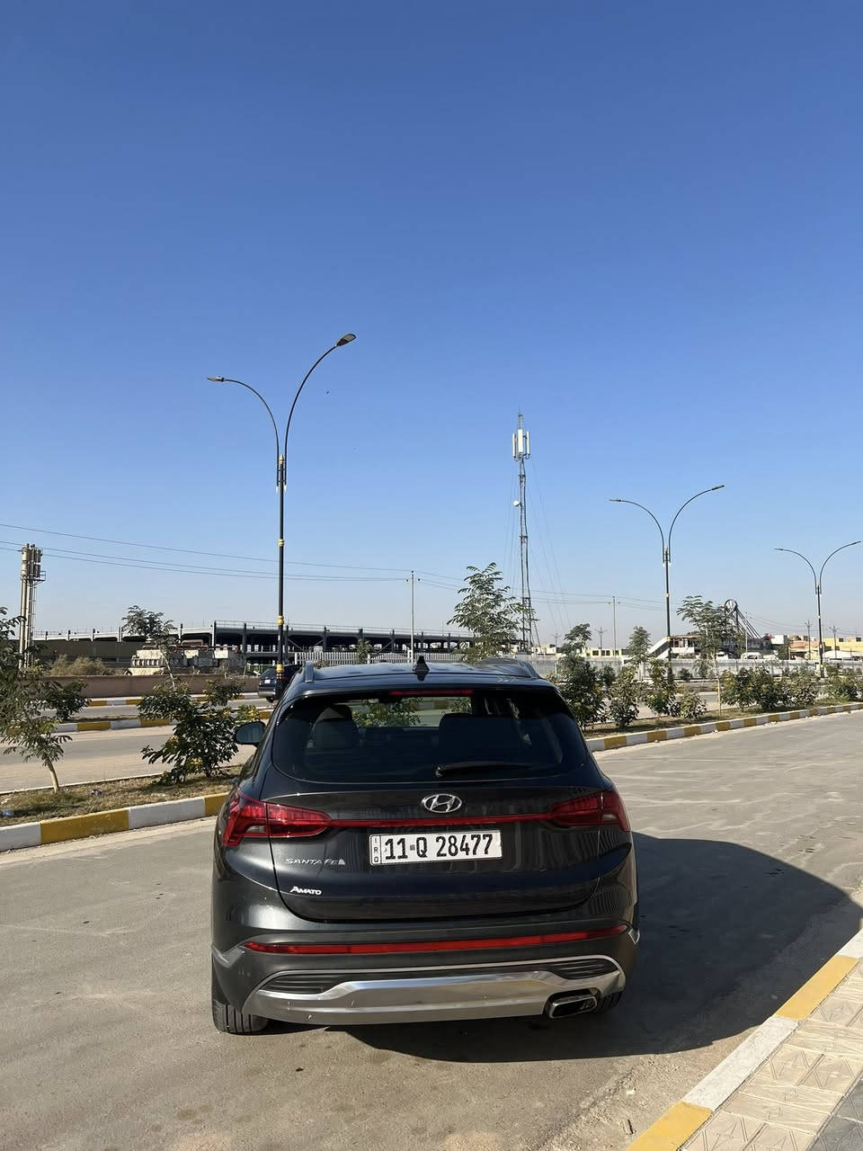 سلام عليكم سنتافيه 2023 وارد امريكي لون احمر مميز رقم بغداد بسمي تحويل ثاني يوم حادث بارد فقط بل جاملغ الامامي كما موضح بل صور مكينه 2500اربعه سلندر خمسه راكب
بصمه دخول تشغيل عن بعد 
كشنات تدفئه كشنات كهرباء
رادارات امامي خلفي 
رادات جانبيه
جنطه كهربائيه 
لد نهاري لد خلفي 
شاشه كبيره كار بلي
كامره دواره
تحكم ستيرن
ثلاث وضعيات قياده
اشاره بل مرايه بعد بيها اهواي موصفات
السعر 210 وبيها مجال للشراي 
مكان السياره ناصريه مركز 
رقم الهاتف***********
