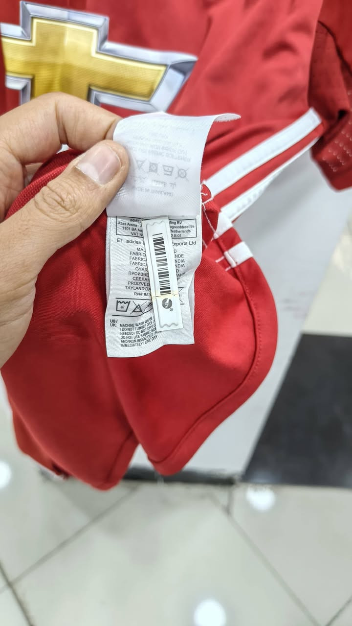 مان يونايتد
نظيف جدا
غير مستخدم
قياس L
يتوفر توصيل


**إذا كنت صاحب هذا الإعلان وتريد حذفه لأي سبب، رجاءا أرسل رسالة إلى الدعم الفني**
