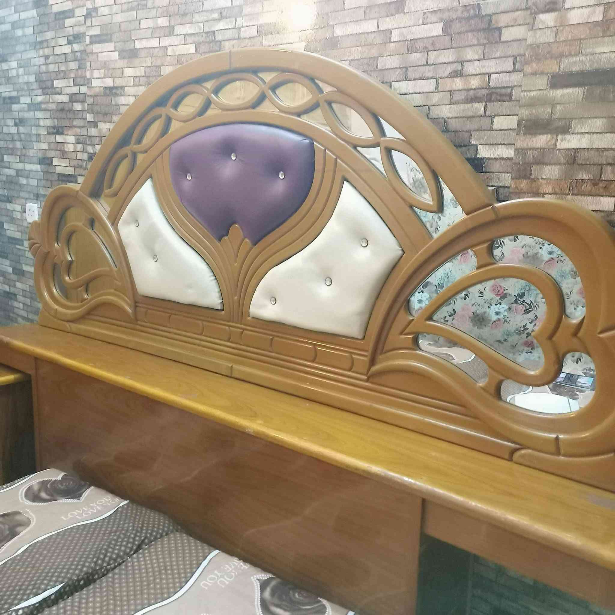 ملحقات غرفه للبيع وطباخ كريازي


**إذا كنت صاحب هذا الإعلان وتريد حذفه لأي سبب، رجاءا أرسل رسالة إلى الدعم الفني**