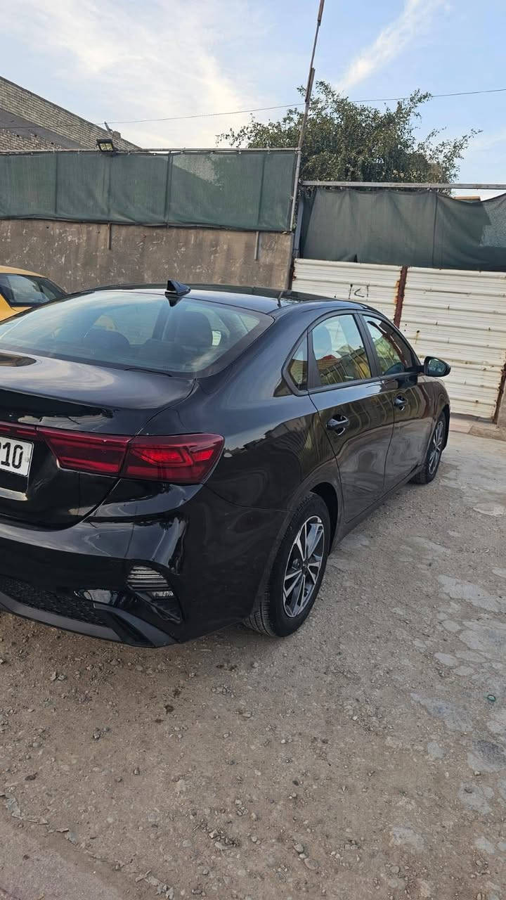 السلام عليكم
كيا فورتي موديل 2024
حادث جاملغ امامي مصبوغ 
الجاملغ الخلفي بي بارد 
السياره ماشيه 34الف 
السياره جداً نضيفه 
محرك 2000دوش
السياره بسمي تحويل ثاني يوم 

عنوان السياره /بغداد الجديدة المشتل 
السعر المطلوب 158
للاستفسار الاتصال على الرقم التالي 
***********
