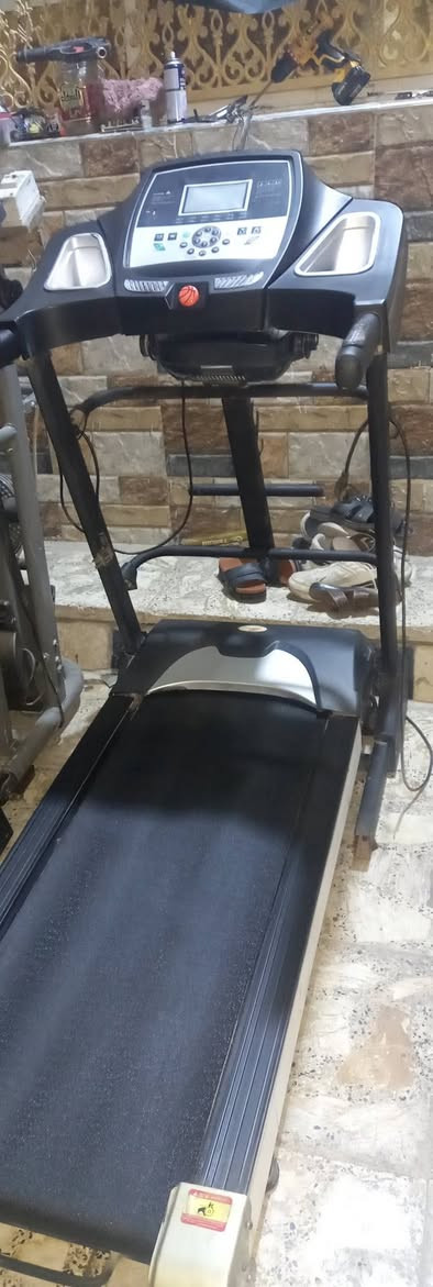 جهاز جري استخدام منزلي نضيف جدا وزن يتحمل ١٦٠كيلو دبل ماطور جبلي سعره ٢٢٥ بي حزام تكسير شحوم تدليك جسم كامل موصفات مبي ثري سماعات بلوتوث نبظات القلب سعة الحرار تمرين مال معده مال شناو العنوان بغداد 
‎***********

