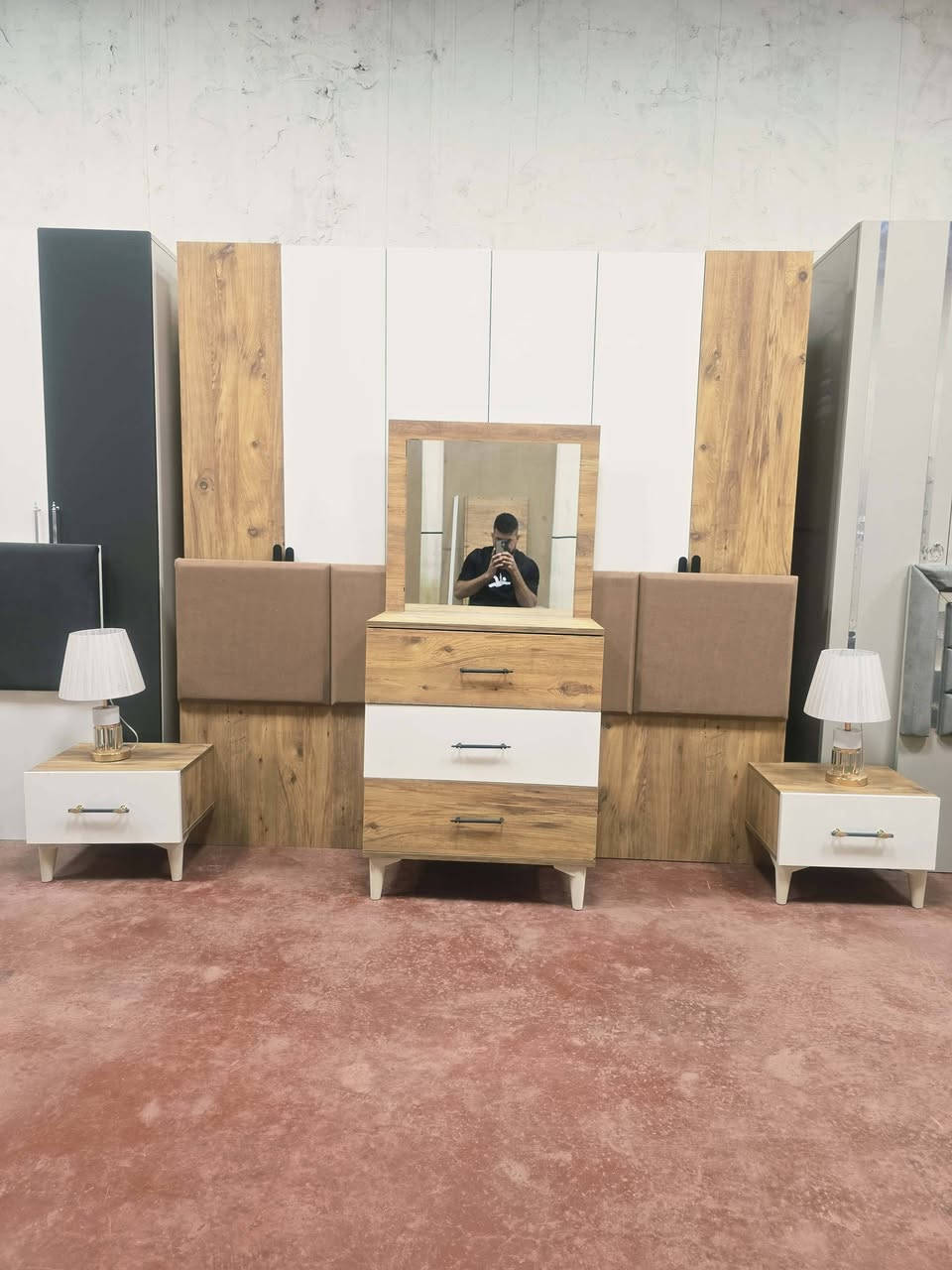 💎🔥 غرفة تركي مستخدم – 6قطع كاملة 💎
ن💯 نظافه 100% |  نظام أبواب مرتبه 
💸 السعر: 500 قفل
🪛 شد مجاني + 🚚 نقل مجاني داخل بغداد 
#يوجد.انواع الغرف خاص


**إذا كنت صاحب هذا الإعلان وتريد حذفه لأي سبب، رجاءا أرسل رسالة إلى الدعم الفني**