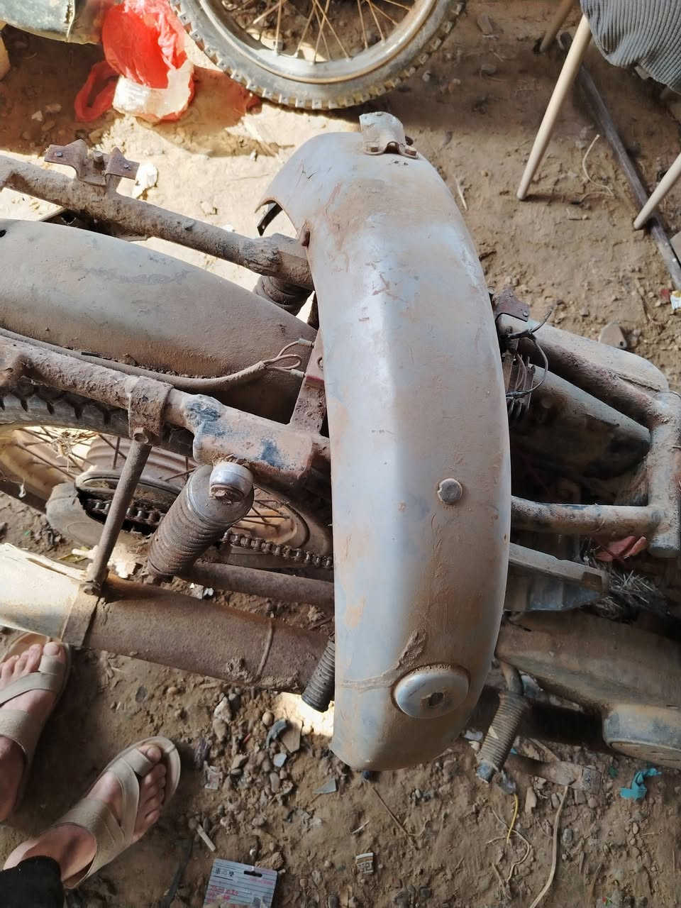 من رخصت المدير غراض للبيع موجود توصيل اتصل على *********** بي وتساب
