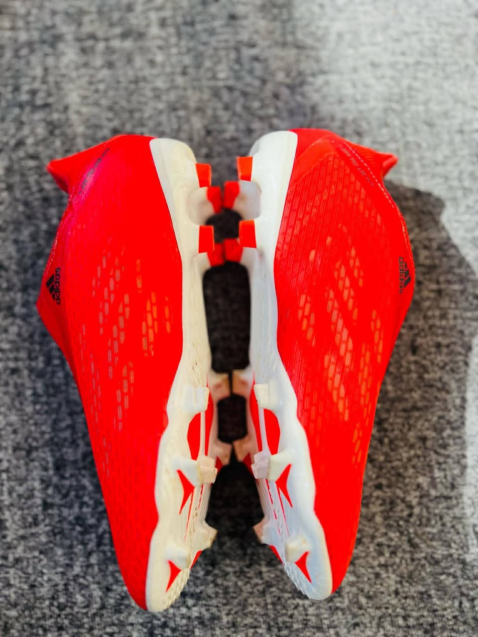 للبيع
قياس 40 

***********
