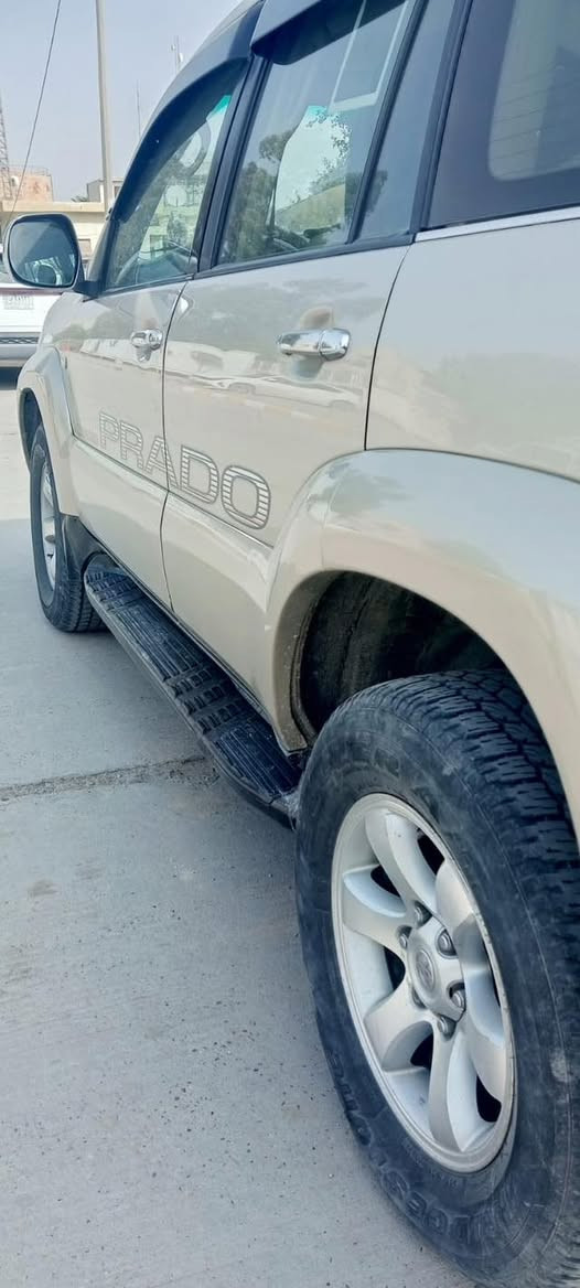 السلام عليكم برادو 2007 فول مواصفات 6 سلندر فتحه بيها جاملغ خليفي وباب الجنطه صبغ فقط سنويه جديده السياره باسمي السعر 175 وبيها مجال للشراي استفسار ***********
