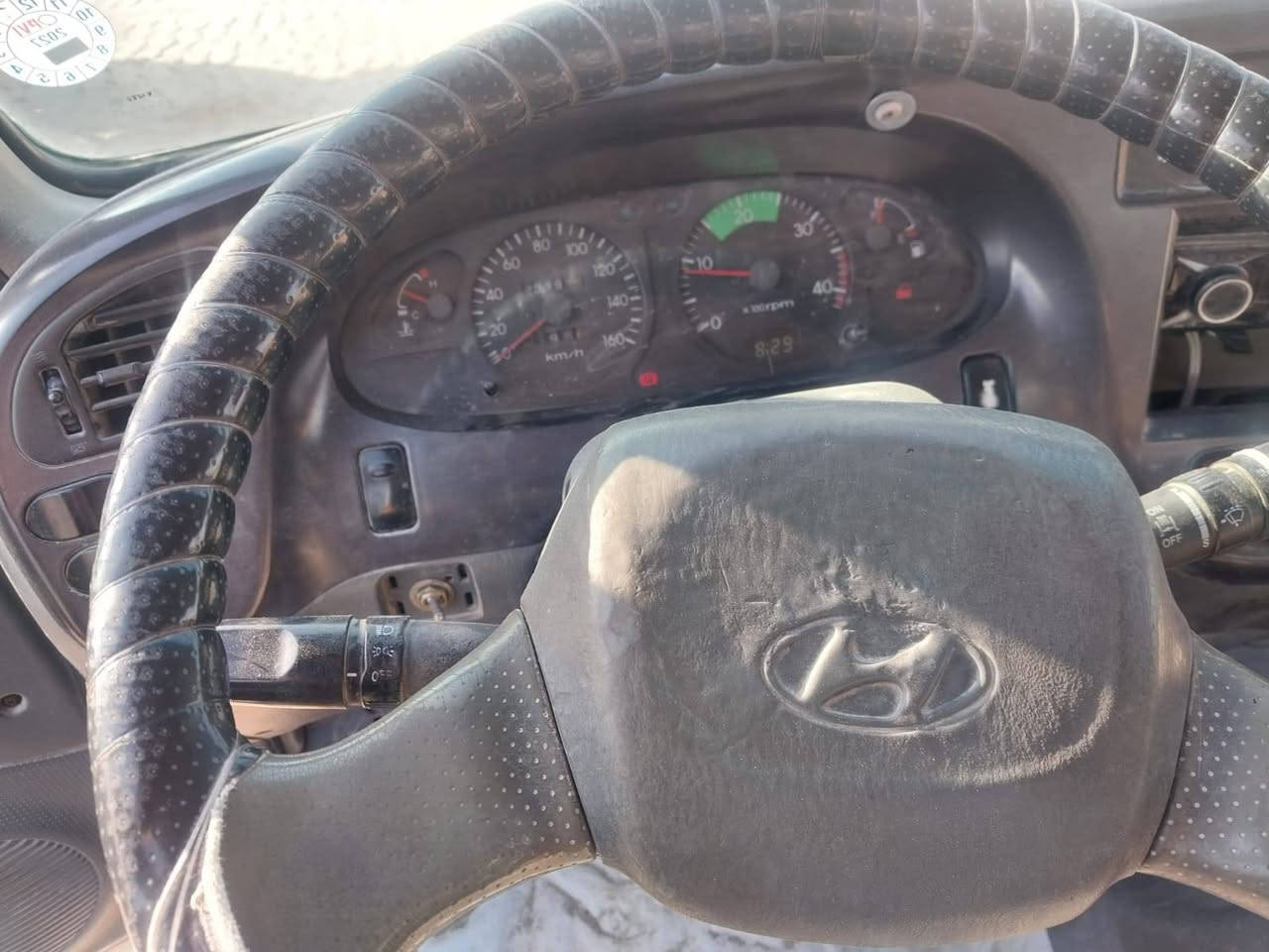 للبيع كنتر هونداي للبيع
موديل 2010
سنويا ل27
 مكينه 3600
رقم الهاتف 
 ***********
