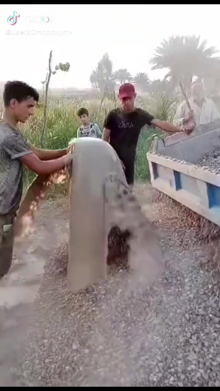 حفر ابار***********
_________*********** 
حفر ///اليا  🚜*********** 
__*********** _______________________________
مستعدون لحفر الابار وثقوب الشوارع
 اليا🚜_ ويدوي🚹
 {وتسريب مياه الامطار والمخازن}
 في كل محافظات العراق
 بأنسب الاسعار
 شغل مضمون100% 
للأستفسار..
《راسل الصفحه او اتصل على الأرقام》↘️
●●●●●●●
***********
