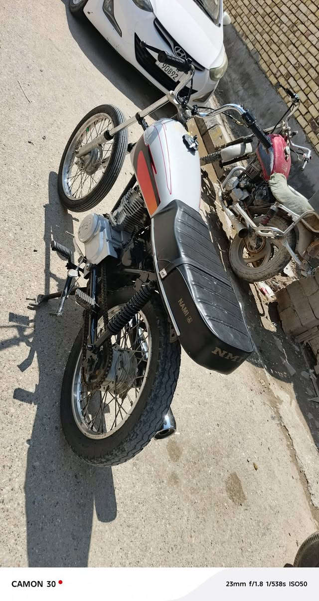 دراجه نامه مكينه ناعمة شلعه ومعدل السعر ٣٠٠  انتصل. عل رقم  ***********
