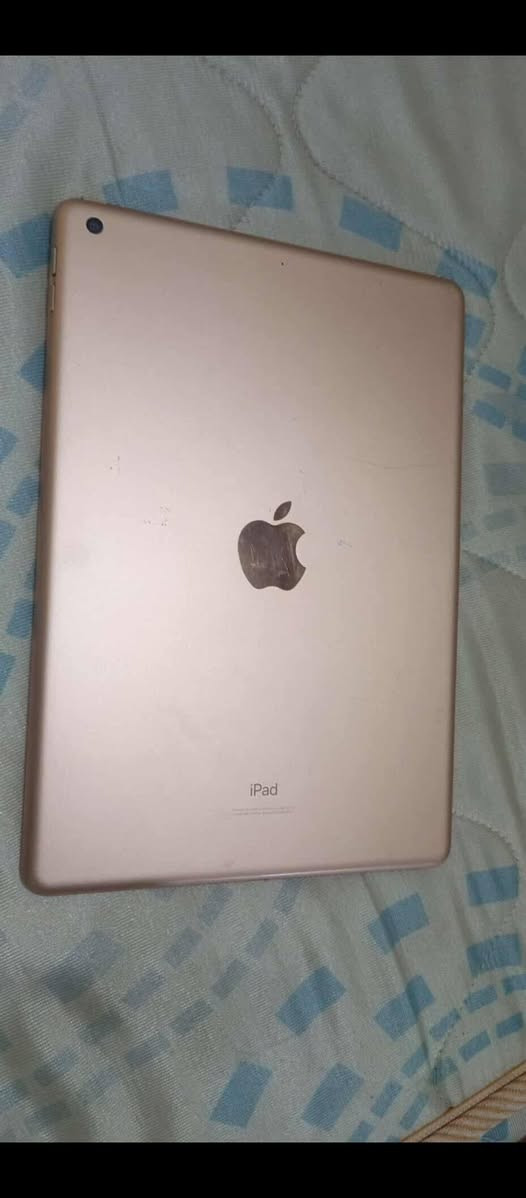 سلام عليكم 
غراض مستعملله للبيع 
السوبات على 15
البايسكل على 25 بس التاير الخلفي ممرود 
التخم ب200 وبي مجال
الايباد ب75على الفحص 
اي شي بيه الحاجه ترجع اليه 
***********
واتساب متواجد
