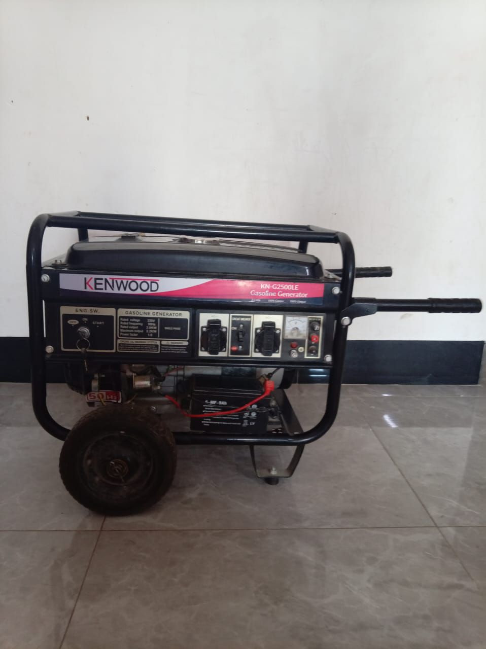 سلام عليكم 

مولد 10امبير جديد لك سعر 300وبي مجال 

بلازمه حجم 32.  سعر 120وبيهه مجال 

. سبلت طن ونص نقص غاز فقط سعر 320وبي مجال 
المكان النساف البعلوان 
... اي استفسار اتصل عل رقم 👇👇
***********
