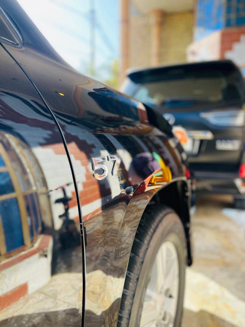 السلام عليكم
للبيع جكسار 2013 فئة VXR. 5.7
لون اسود ماشيه 170 الف 
رقم سياره اربيل 
مغلفه ppf 
سياره جديده ما ناقصه شي ابد تخم تاير جديد
مكفوله كفاله عامه ماعدا بارد بسيط 
سعر 390 وبيه مجال بسيط 
مكان سياره ذي قار 
رقم الهاتف :*********** 
***********
