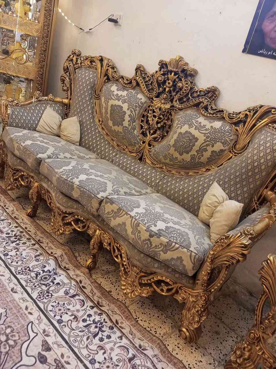تخم زان ثقيل جدا مابي اي ضرر عشر مقاعد لسعر 600بي مجال بسيط مكان مشتل شارع لمطبك *********** بغداد, العراق
