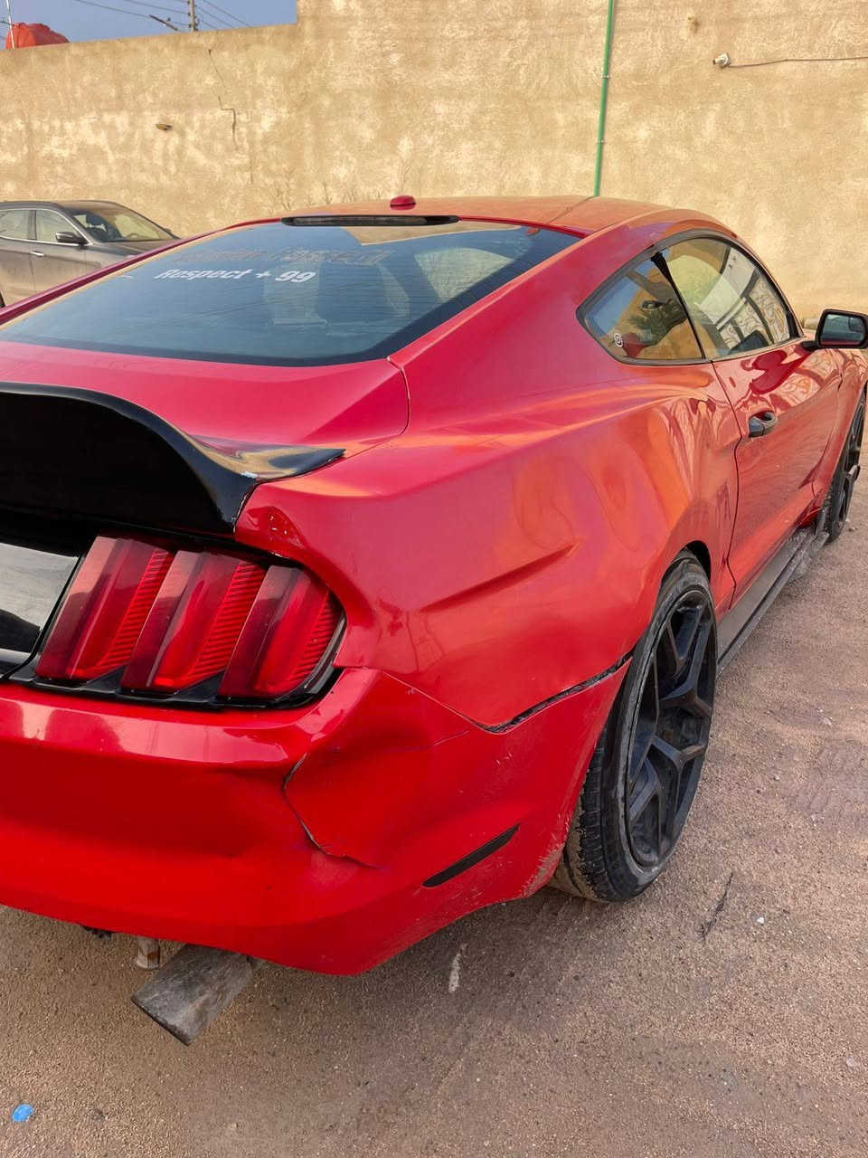 موستنك ٢٠١٦ يكو
سيارة جاهزة من مكينة كير ما مفتوح كهريايات كلها شغال وجاهز
وياهة دعامية امامي خلفي وبطاين ودرع مشادهن ولدات جانبي
سيارة مصبوغ حزام وجاملغ ورة مضروب ما مصلح يرجع بارد
شرط تحويل مكامي بغداد ***********
