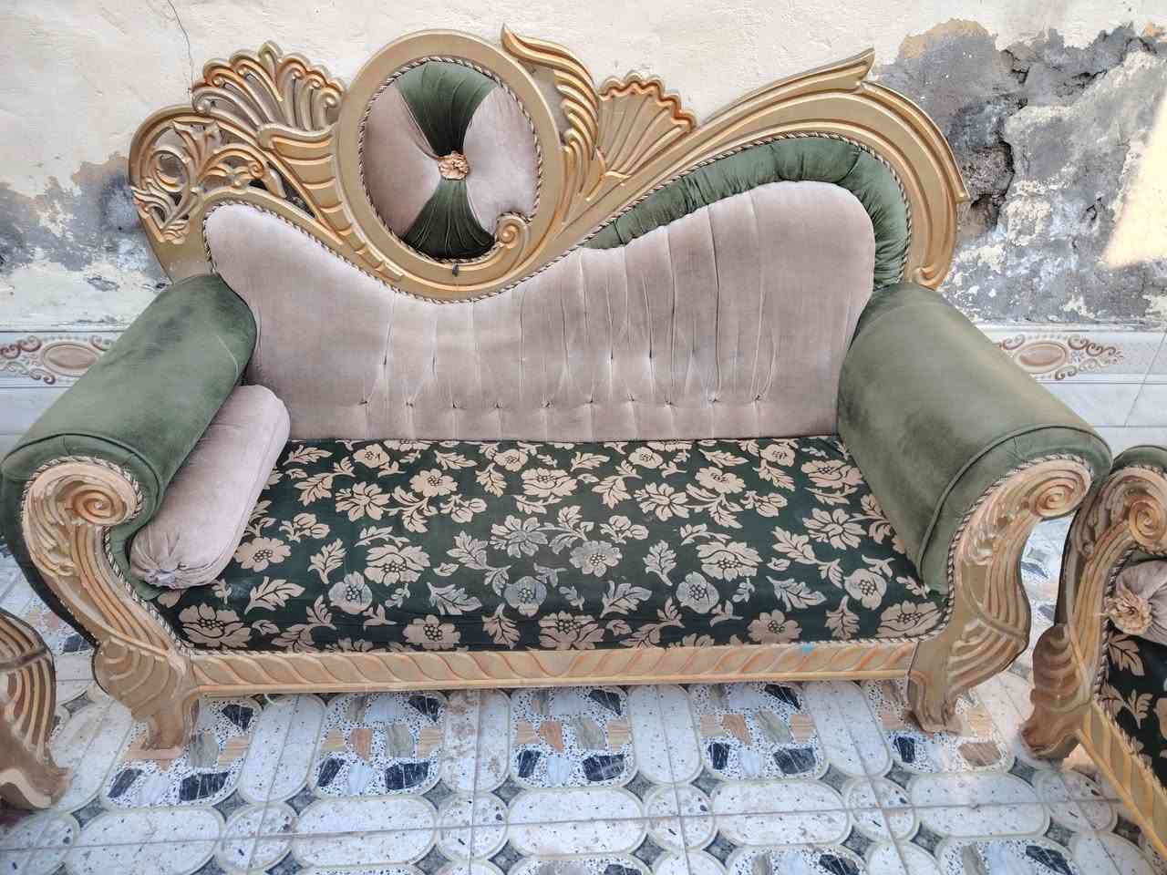 السلام عليكم ورحمة الله وبركاته

تخم عشر مقاعد سعره ١٤٠ ألف العنوان الحمزه الغربي حي الزهراء ع قرب صورة الإمام علي للإستفسار أكثر عليكم الاتصال على الرقم التالي
 ***********
***********
أو مراسلة الصفحه
