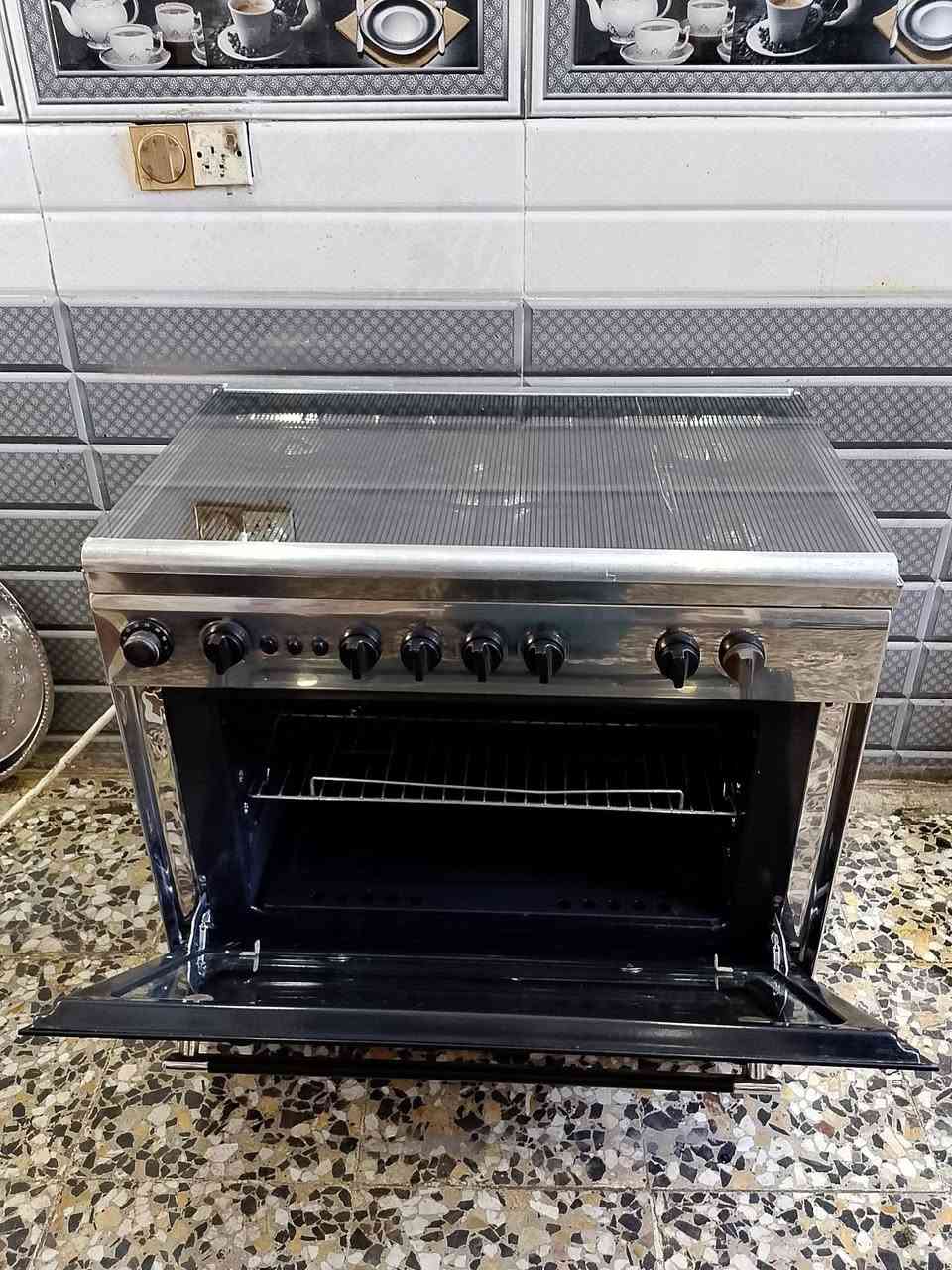 طباخ فريش مصري نظيف جدا وكله شغال عيون وفرن وعلفحص شراي يدخل خاص


**إذا كنت صاحب هذا الإعلان وتريد حذفه لأي سبب، رجاءا أرسل رسالة إلى الدعم الفني**