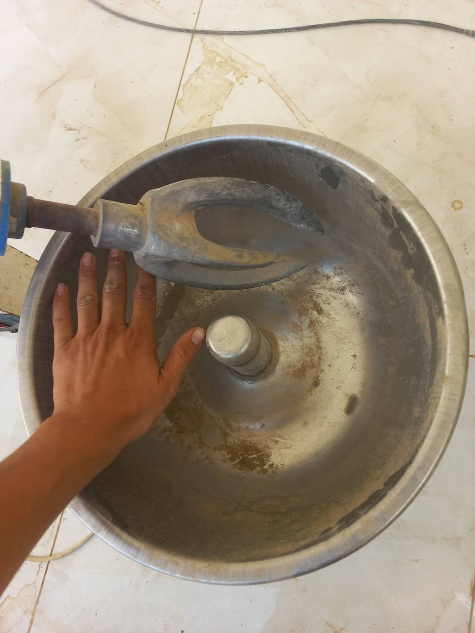 عجانه مستخدمه للبيع سعه ٨ لتر كربلاء ***********
