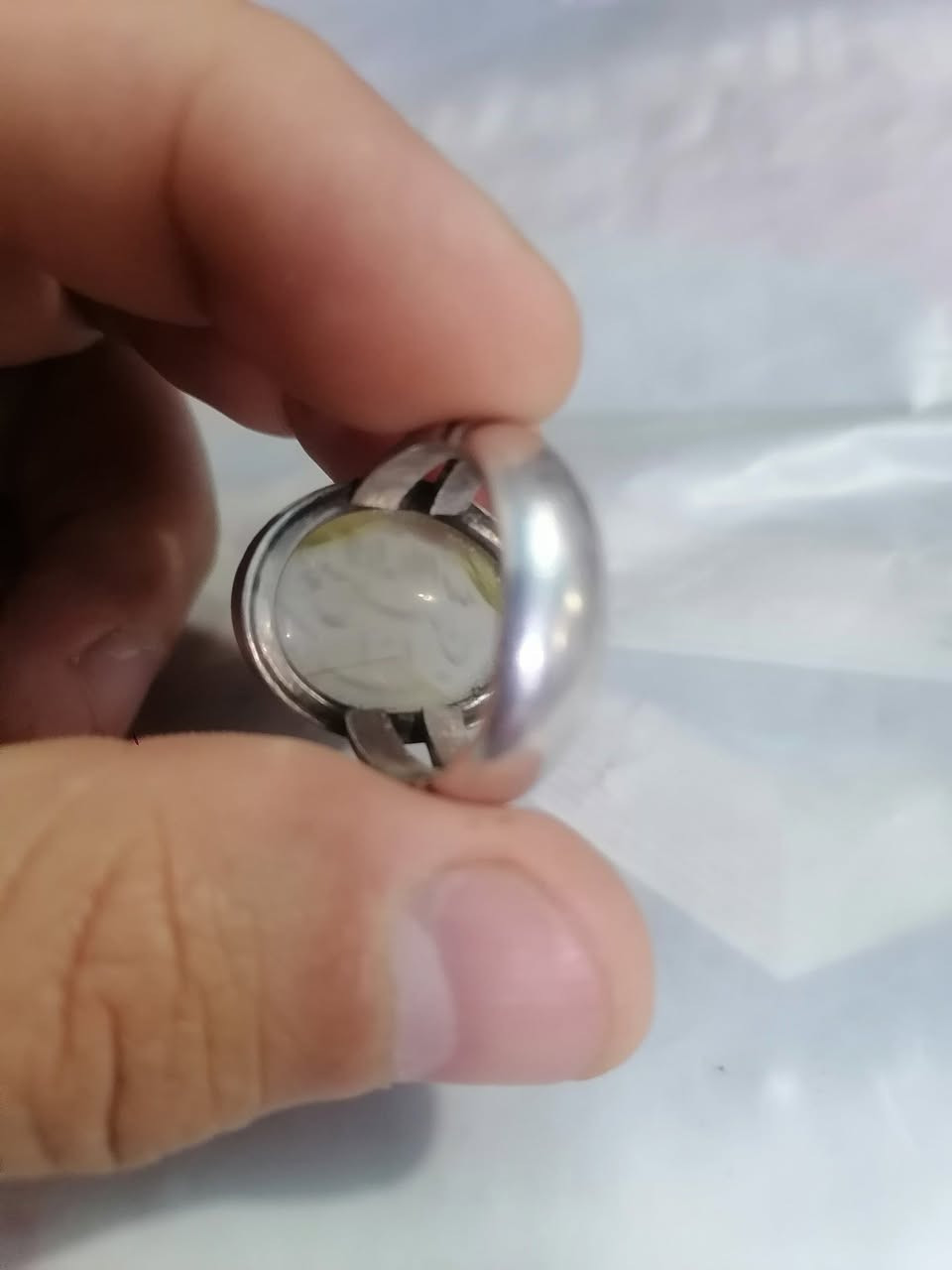 عقيق يماني شفاف بي خط زعفران مخطوط لا اله الا الله الملك الحق المبين


**إذا كنت صاحب هذا الإعلان وتريد حذفه لأي سبب، رجاءا أرسل رسالة إلى الدعم الفني**