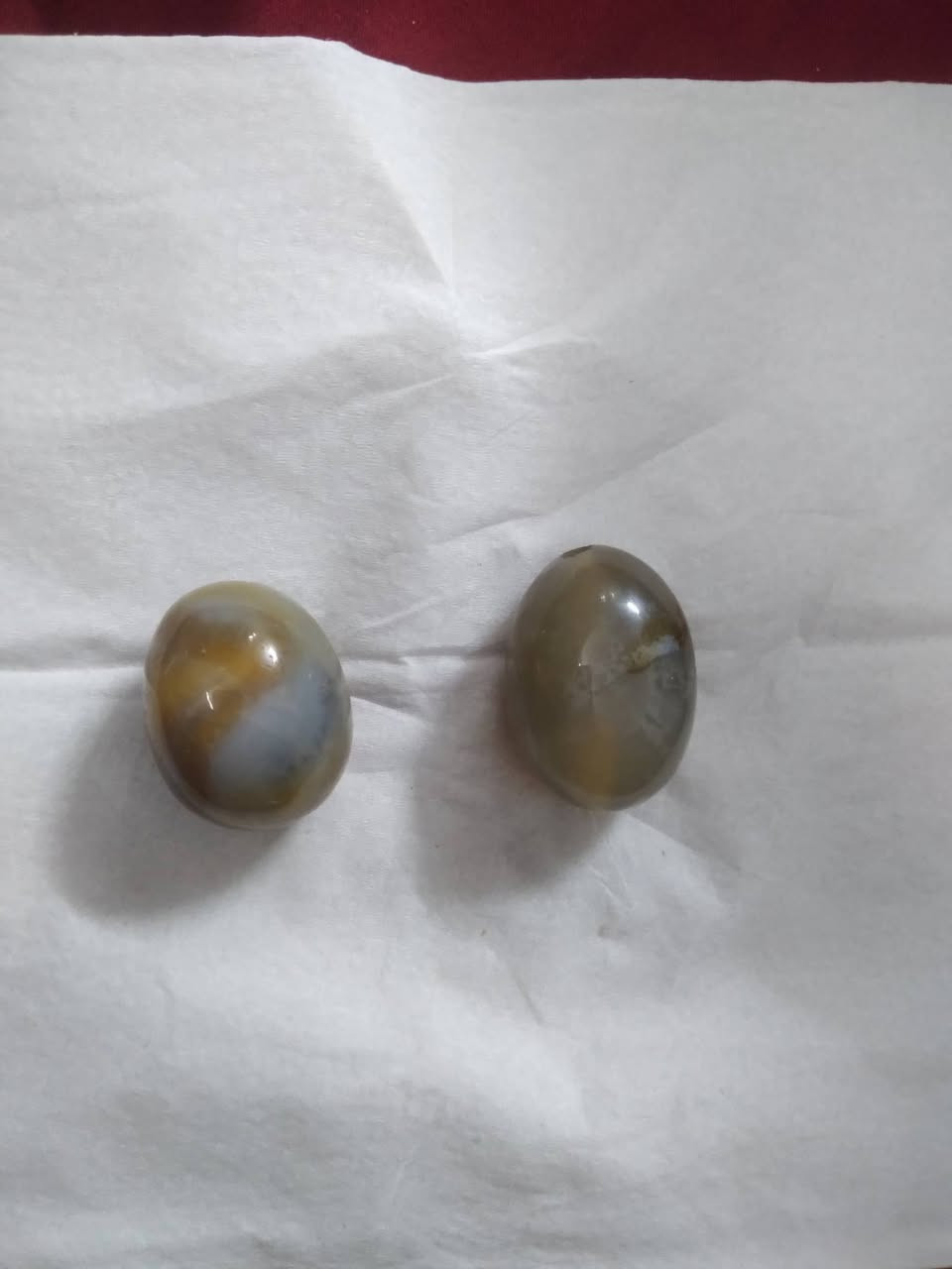 حجر سلطاني قديم شرط تفحص روحنيت الحجر يمي وين ليعرفن بلحجار لوحده 50 الثنين 75 
بغداد حي العامل ***********
