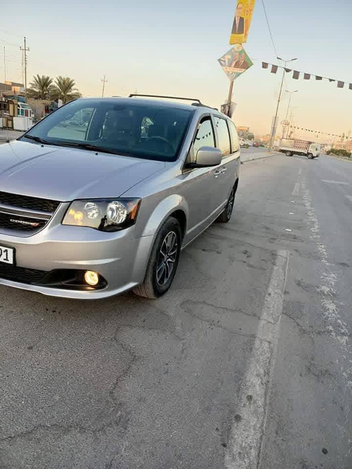 السلام عليكم شباب شلونكم
دوج كرڤان موديل 2019 رقم بغداد الإنكليزي بأسمي GT اعلئ فئه بل دوج كرڤان 

 حادثهه جاملغ وبنيد بسس بدون دواخل وبدون أيرباك 

ابواب كهرباء
جنطة كهرباء
الكشنات الامامية كهرباء
تدفئة كشنات واستيرن
بردات بلادي
شاشة دشبول
شاشة اعطال
كاميرا
فرس سقف
فرس ارضي
تبريد 3 قطع
تشغيل عن بعد
كشنات جلد
دمام خلفي

السيارة حلوة وجاهزة من كُل شي وعليها ادامه كامله وبالعافية عالياخذها
السعر 188 
للإستفسار اكثر الاتصال على الأرقام *********** أو *********** مكان السياره كربلاء
