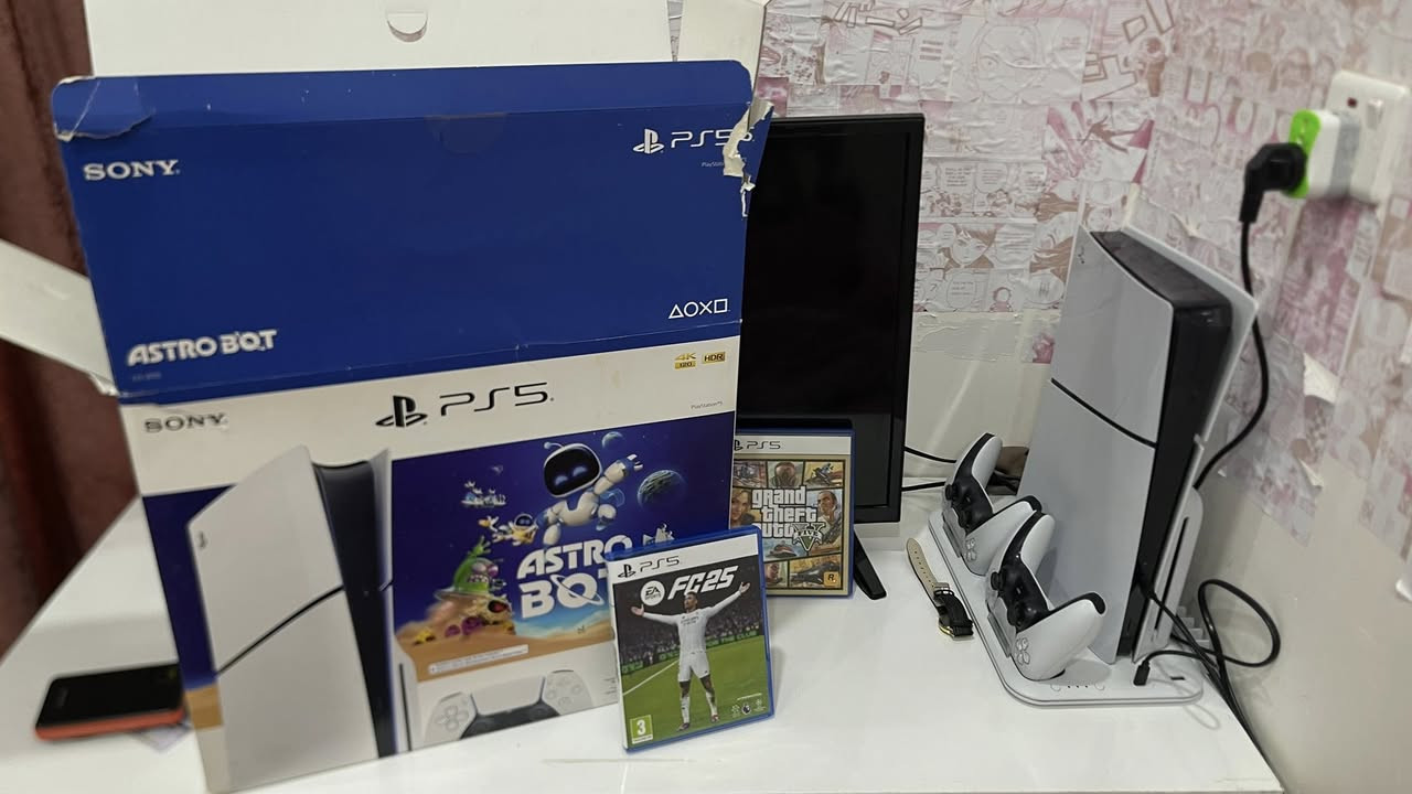 سلام عليكم بلي 5سلم امريكي نضيف كلش حتى الكارتونه والجبس بعدهن مآلاته الأصليات و ثنين جوستكات ويو بي اس 1500 وقاعدة تبريد وشحن جوستك وألعاب عدد 2 GTA5 و FC25  السعر 750 الماكن بغداد المعامل حي النصر 
ا


**إذا كنت صاحب هذا الإعلان وتريد حذفه لأي سبب، رجاءا أرسل رسالة إلى الدعم الفني**