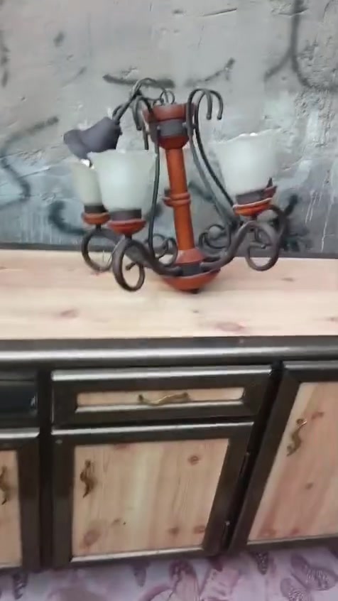 غراض لبيع المكان بغداد نهايه حي أور سبع قصور شارع ابو علي واتساب *********** اتصل وأني بخدمتكم تره ماارد ع التعليقات الشراي يتصل تحياتي للجميع
