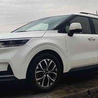 للبيع كيا كرنفال موديل 22 كفاله عامه ماشيه 71 رقم  اجره  السعر 260  ال...