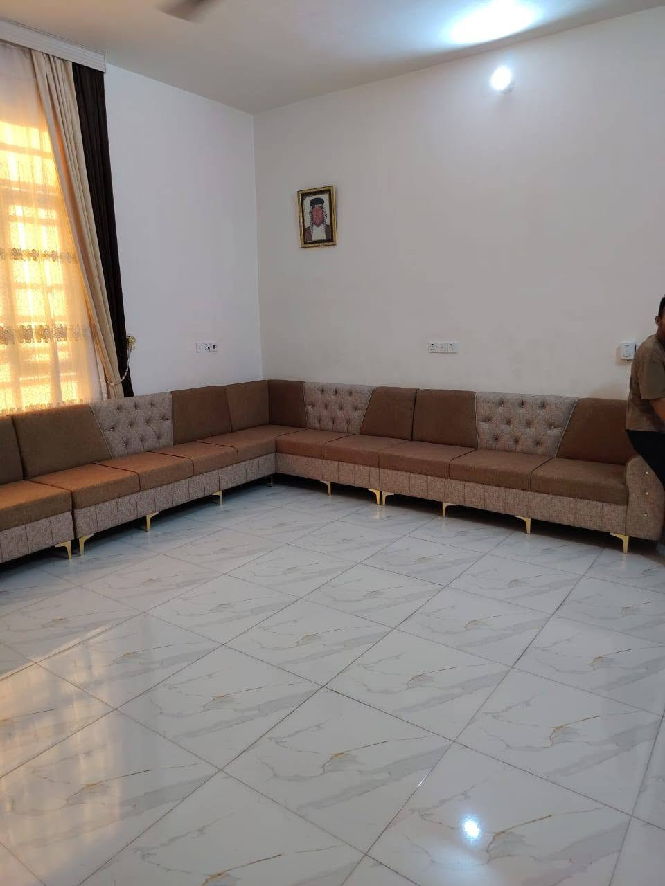 السلام وعليكم 
محلات ابو حسين 
تم تسليم طلب ديوان 14 متر 
شغل درجة اوله 
ضمان 3 سنوات 
*********** / ***********
كرار الشمري
