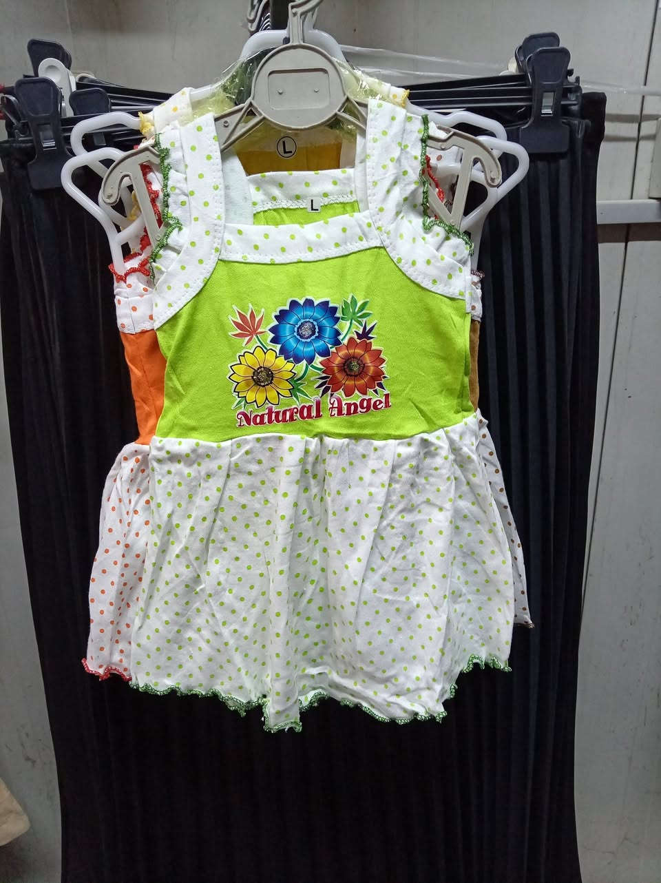 بدلة بناتي أحجام S-M-L- سعر القطعة ٢٠٠٠ الفين دينار فقط عنوان مجمع عامرية الفلوجة العيادات مقابل الإطفاء


**إذا كنت صاحب هذا الإعلان وتريد حذفه لأي سبب، رجاءا أرسل رسالة إلى الدعم الفني**