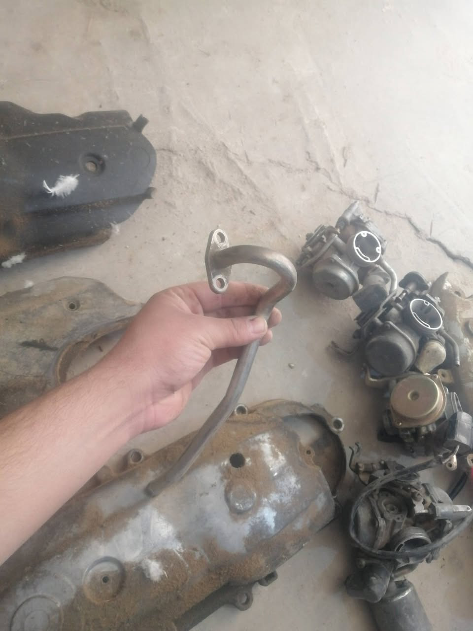 غراض للبيع 
سكان ماكس حربي 10
عضمه سكليتر سمائيه 5
كلج خلفي نظيف 10
بكلايت ماكس عدله شغال مختوم 10
سوبر سكنس 5
قبق كلجات سكنس لد 40هوه ولسواد مالته
كابريترات ثنين ماكس وثنين سكنس على 10شغال
كلج امامي بلادي سكنس 10
طبرباز سكنس مكصوص بومه 10
طبرباز سكنس لد لون فيلي بلادي 15
سلف 49بلادي 10
هاوزن سكنس 20
كفرات عله هل حطه لا تكلي شبيهن ب10

اسعار مذكوره كله وتوصيل موجود ومكاني الدوانيه الشاميه موجود خاص.     ***********
