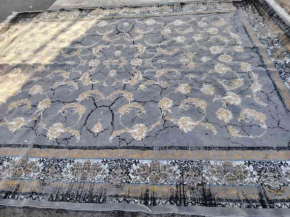 سلام عليكم زوليه كشان تركي ٣ في ٤ جديده استخدام شهر أو مدات قطعتين ٣ او وحده ٢متر الزوليه ٦٠ والمدات ٤٥ ***********
