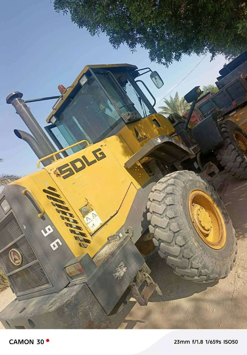 شفل حجم 36.موديل  13 رقم ذي قار  تحويل.  كير ومحرك وشواصي  مكفولات  . مكينه جاهزه للعمل  مابيه ي نقص. كيله حجري. السعر  230 وبيه مجال. مكاني الناصرية قضاء الاصلاح ***********     //؟؟. ***********للعلم  اني  مكلف  بنشر   هذا رقم ابو لمكينه ونتصل. علي خالد الصالحي
