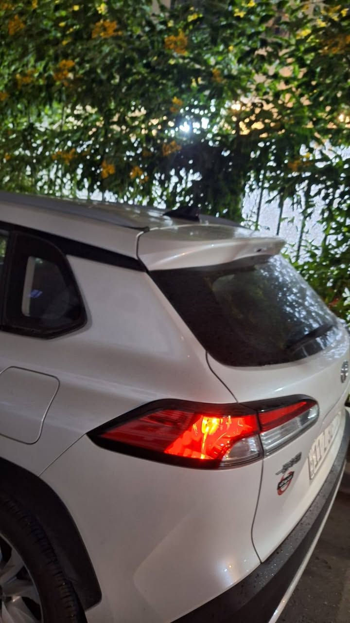 السلام عليكم
كورلا كروس موديل ٢٥ فووول
ماشيه ٧٩٠ كيلو بعدها مواصله الف
فتحه
كشنات جلد احمر
كشن كهرباء
اربع كامرات
رادارات
تحكم استيرن
شاشه كاربلي
شاحن لاسلكي للموبايل
قطعتين تبريد
لارضايت بلنايلون هيه و الكب مال ويل كب
حمالات
بلوجكتور
سيارة بوضع الزيرو. السعر  ب(٢٨٥٠٠) وبيها مجال بسيط
الرقم بس واتساب يشتغل***********
