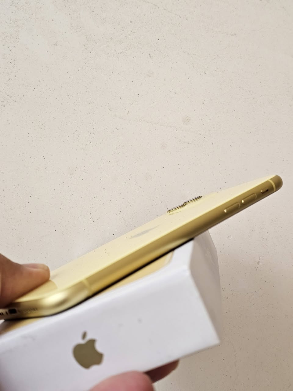 ايفون 11 عادي 
نموذج  M  أمريكي 
اذكره 128 
بطاريته 78 
مكفول وتر برو 
نظافة 💯 ب 💯 
للبيع فقط 
مكاني بابل المركز 
سعره 265 
اتصال 
***********
