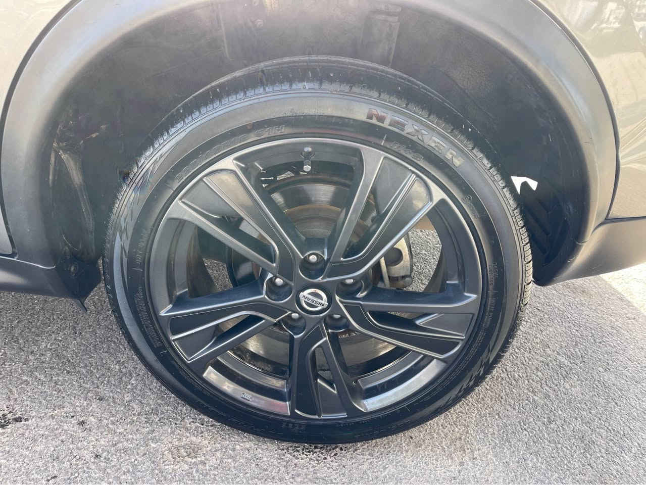 Nissan Juke / 💥💥 استلام شركه #مهند زيروو 

‎فئه :- Limited - خليجي
‎الموديل :- 2018
‎العداد :- 65 الف 
‎المحرك :- i4- 1.6L 

‎المواصفات :
‎▪️ بصمه
‎▪️ بانوراما
‎▪️رادار 360 درجه 
▪️ كشنات تدفئه
▪️ 5 كاميرا 
‎▪️ كشنات هيتر + كهرباى
‎▪️ DriveMode:-Eco*Sport*Normal
‎▪️رادار خط مسار 
▪️ كشنات جلد مخمل 
‎ ▪️رادارات ( أمامي * جانبي * خلفي)
‎ ▪️صندوق بصمه
‎▪️شاشه كبيره 
‎▪️ويل كروم 19 
▪️ مرايات شفت 
‎  ▪️ أشاير بلمري
‎▪️لايتات ليد Xzenon  

سعر 12.500$ بيها مجال بسيط 
*********** 
WhatsApp أربيل, العراق
