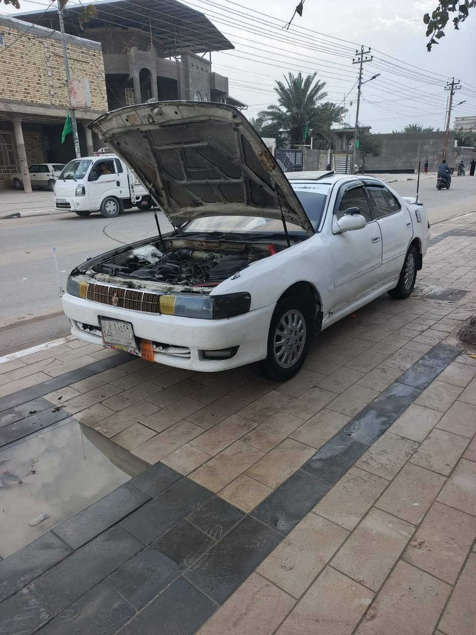 السلام عليكم كرسته للبيع ٠ جاهزه  مكينه وكير ونجي جاهزه  سنويه  لل ٢٧ راعيه موجود تحويل مباشر كثه جنطه ونقل جثه سعر ٢٦   مكان بصره ***********
