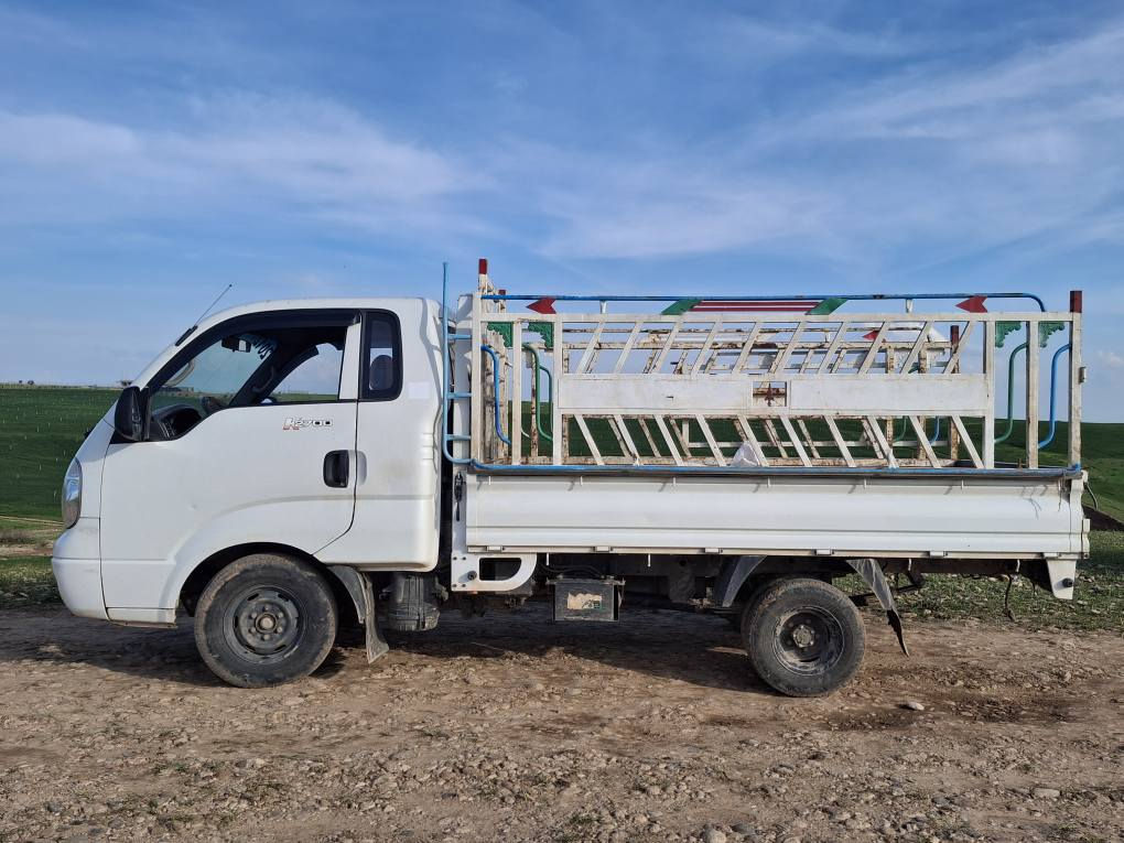 کیا دوو تەنی مودیل ۲۰۱۲ زەریبەیە بە گیرو مکینەو شانسیو اکسلی بە شەرت لیدانەکی کەمی لای سکنی هەیە ژ م ۰۷٥۰٤٨٦٨٦٥۲    ۰۷٨۲٤٤٥٥۷٤٨ وەتس ئابو ڤایبەر لە قوشتەپەم أربيل, العراق
